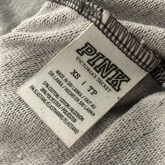 In good shape, they are super cute they just don’t fit me anymore 🥲 - Picture 4 of 4